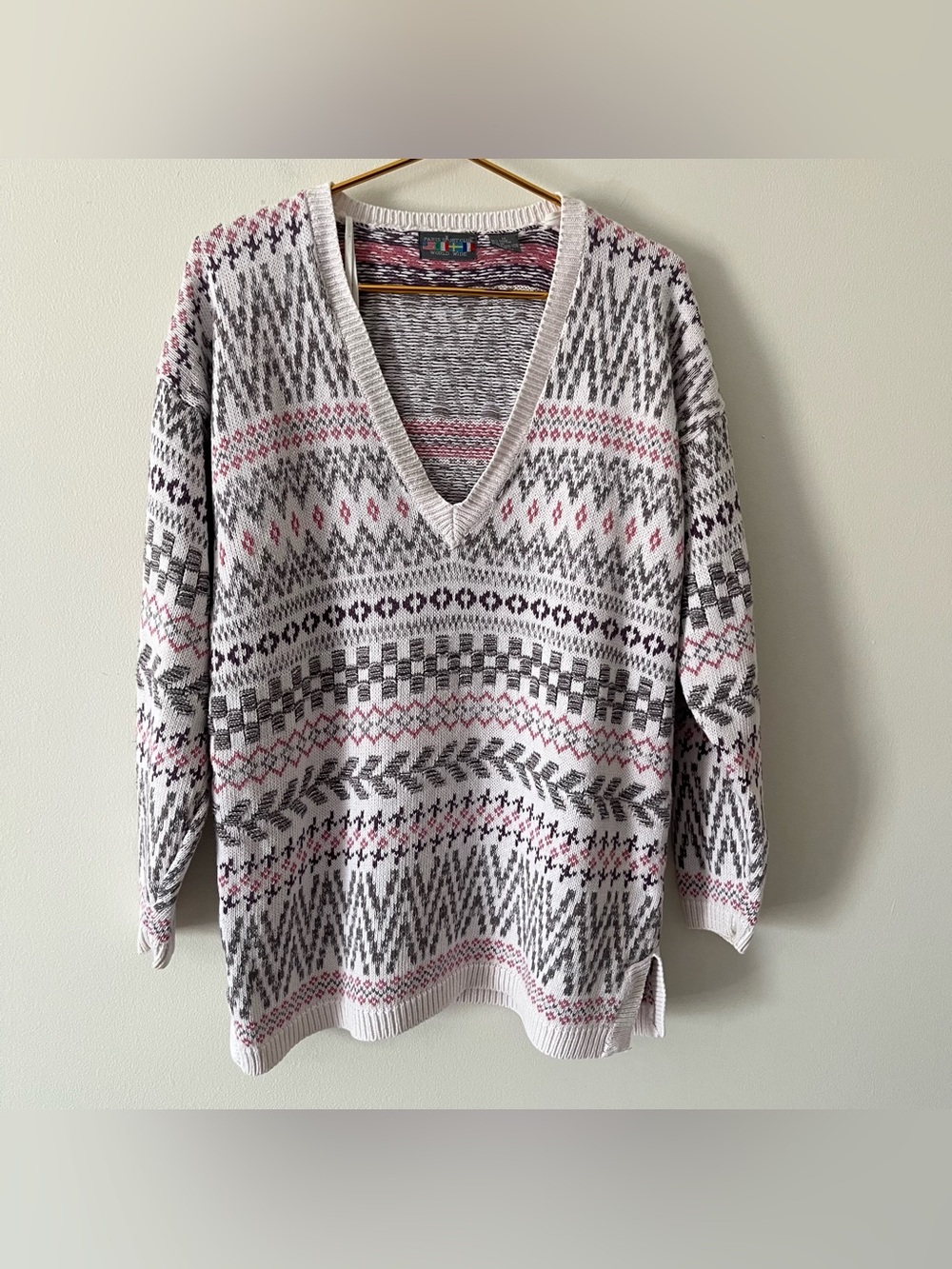 Paris Sport Club Vintage Knit Fair Isle Long Sweater White Pink V-Neck 80s 90s M